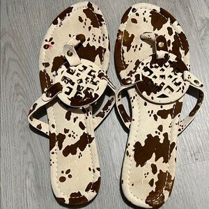 Cato size 9 brown cow print sandals